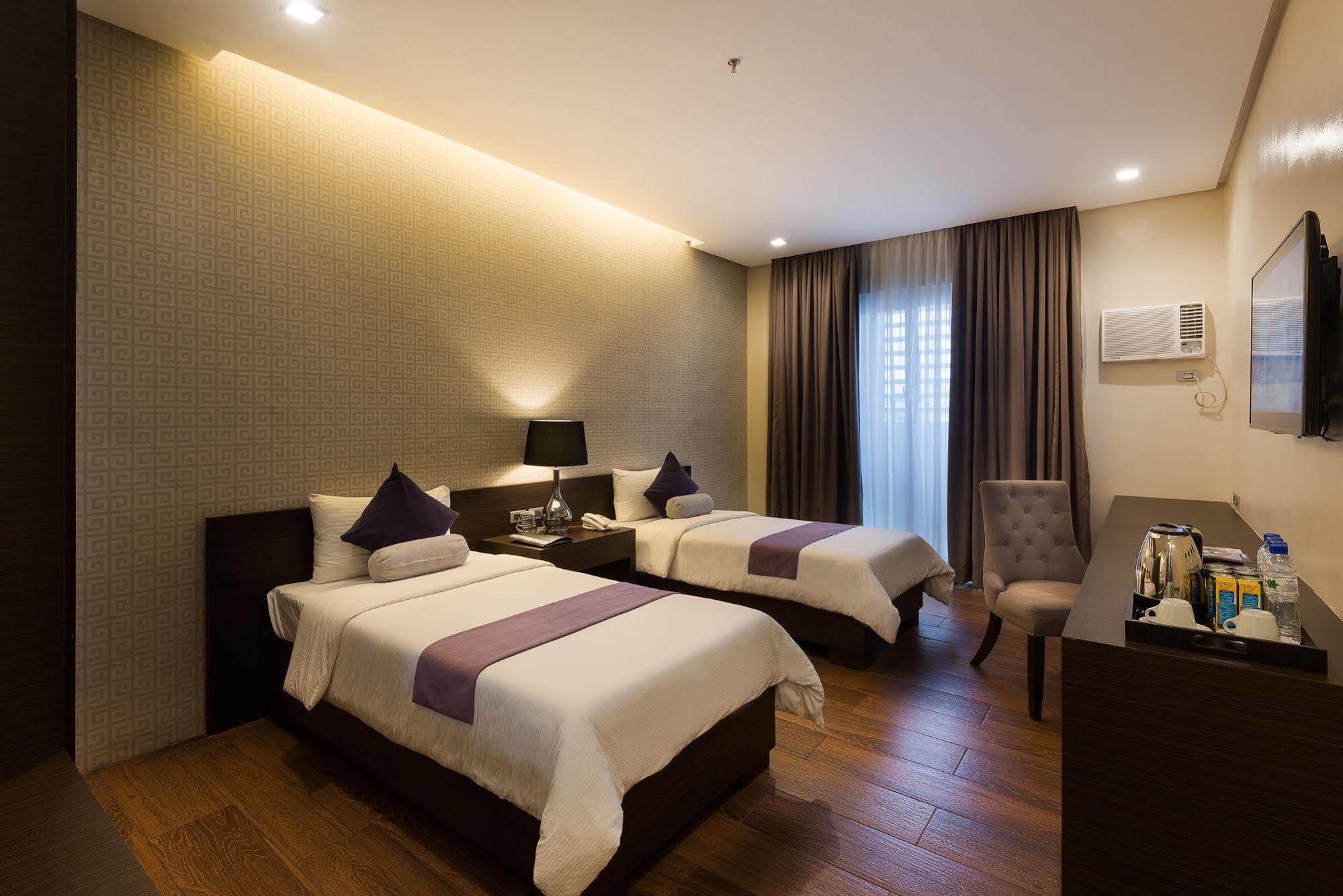Lenox Hotel Dagupan City Exterior foto